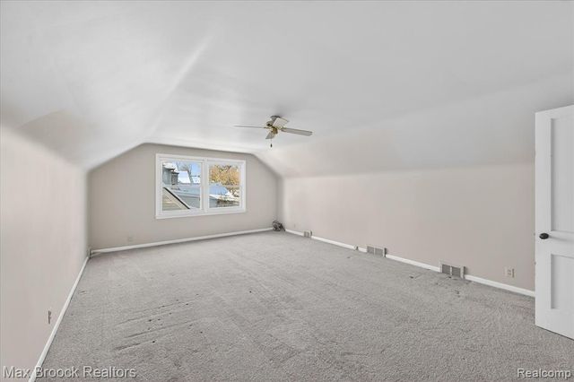 1509 Yorkshire Road, Birmingham, MI 48009