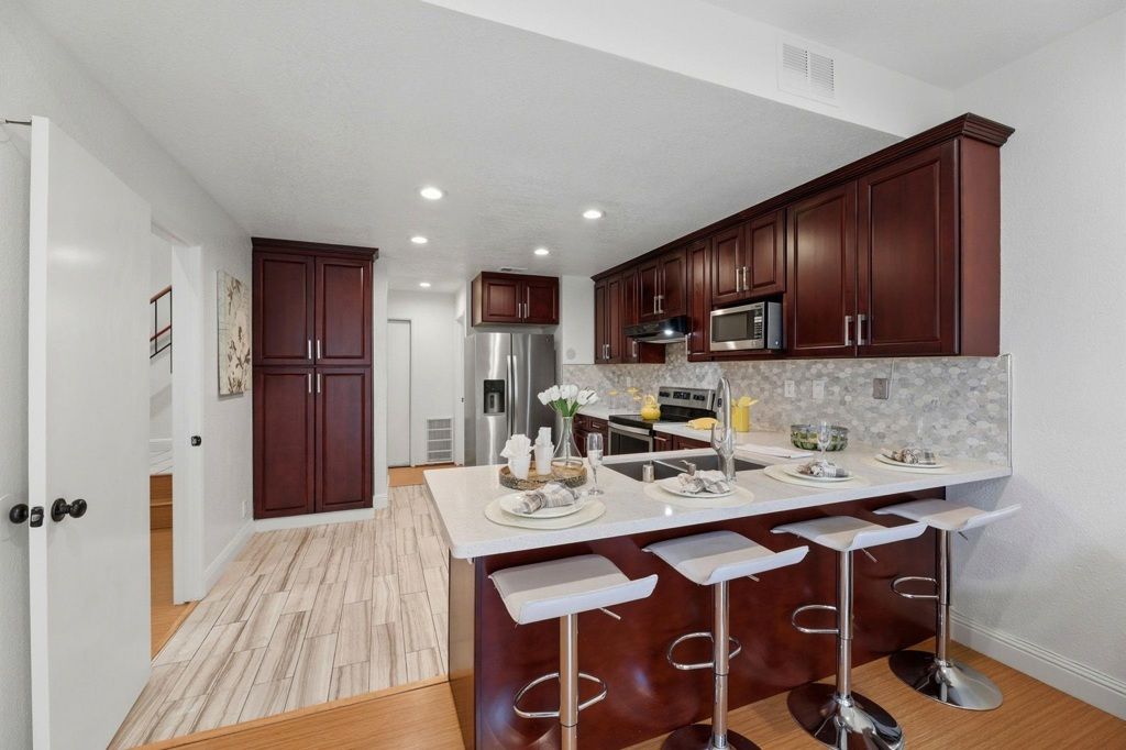 Image 15 of property listing at 4862 4862 Garnet Cmn, Fremont, CA 94555