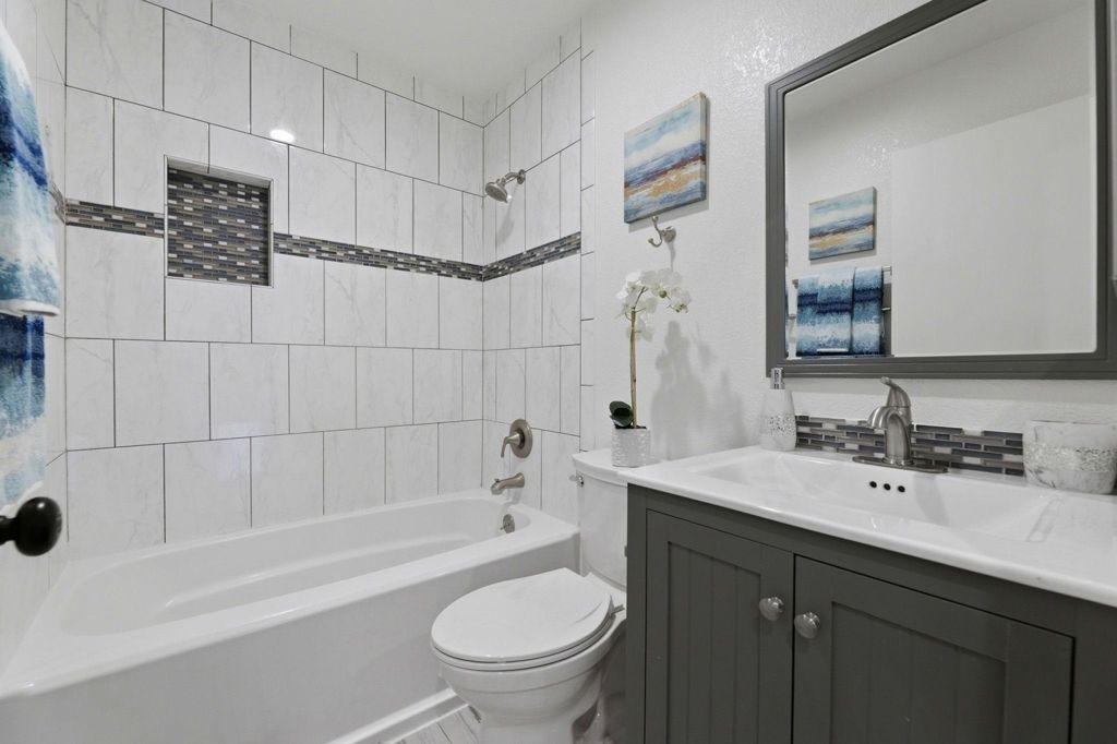 Image 30 of property listing at 4862 4862 Garnet Cmn, Fremont, CA 94555