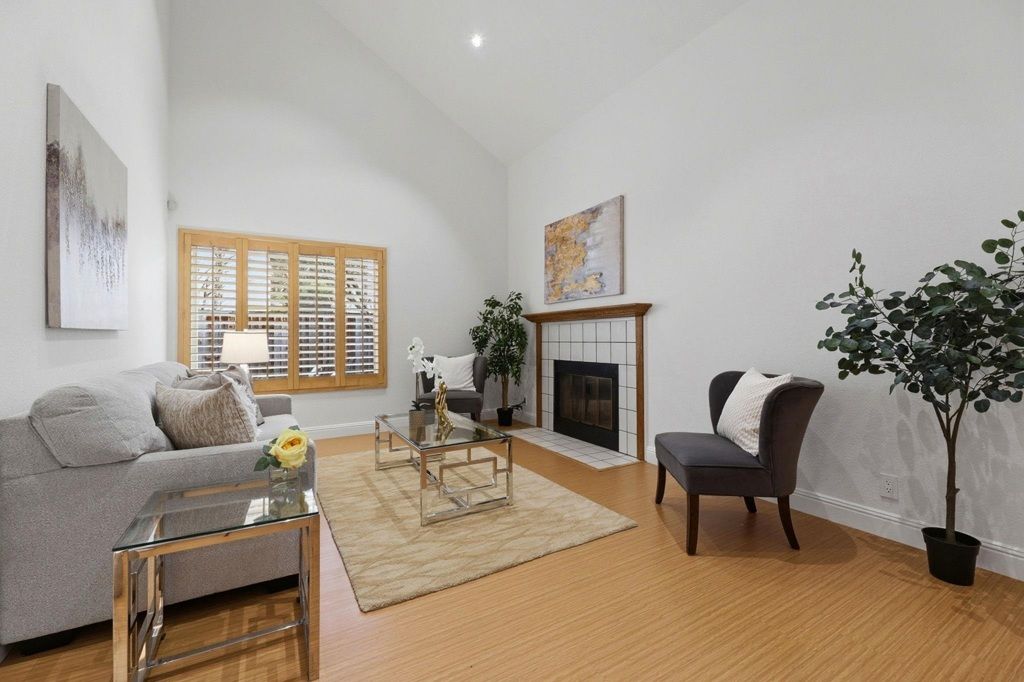 Image 8 of property listing at 4862 4862 Garnet Cmn, Fremont, CA 94555