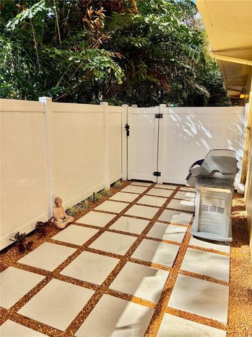 3316 LAS CAMPOS PLACE, Tampa, FL 33611