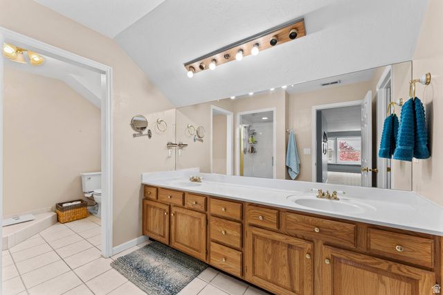 1935 E BRANDON PARK PL, Sandy, UT 84092