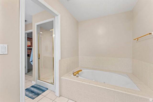 1935 E BRANDON PARK PL, Sandy, UT 84092