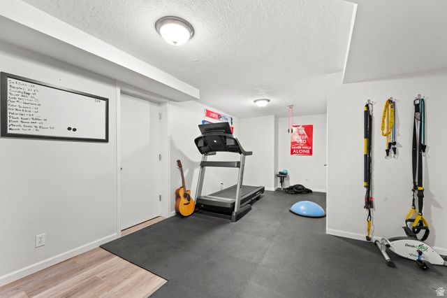 1935 E BRANDON PARK PL, Sandy, UT 84092