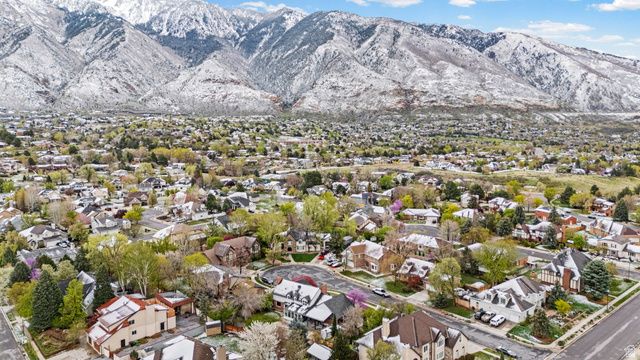 1935 E BRANDON PARK PL, Sandy, UT 84092