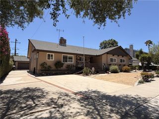 874 W 19th St, Upland, CA 91784