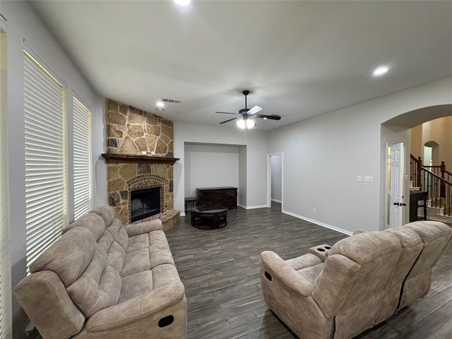1006 Knoxbridge Road, Forney, TX 75126