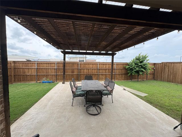 1006 Knoxbridge Road, Forney, TX 75126