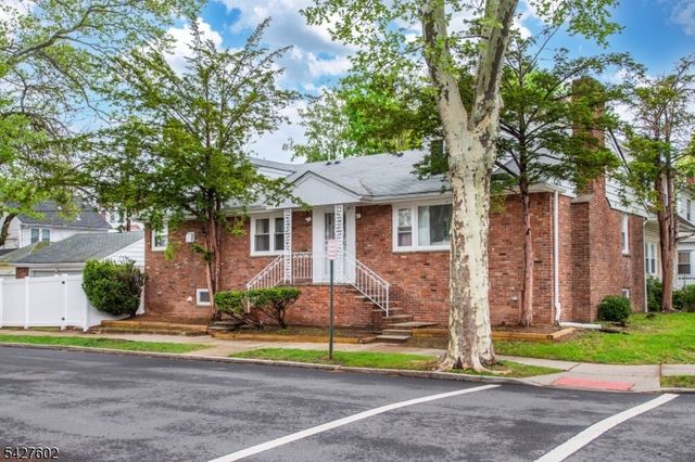 38 Mountainview Ave, East Orange City, NJ 07018