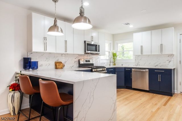 38 Mountainview Ave, East Orange City, NJ 07018