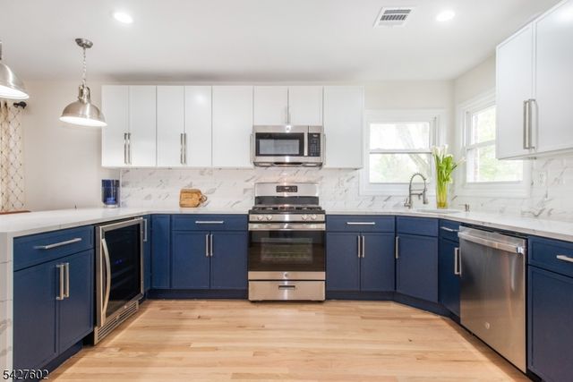 38 Mountainview Ave, East Orange City, NJ 07018