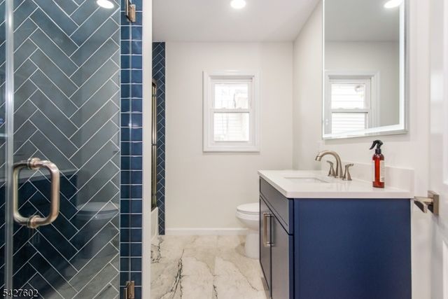 38 Mountainview Ave, East Orange City, NJ 07018
