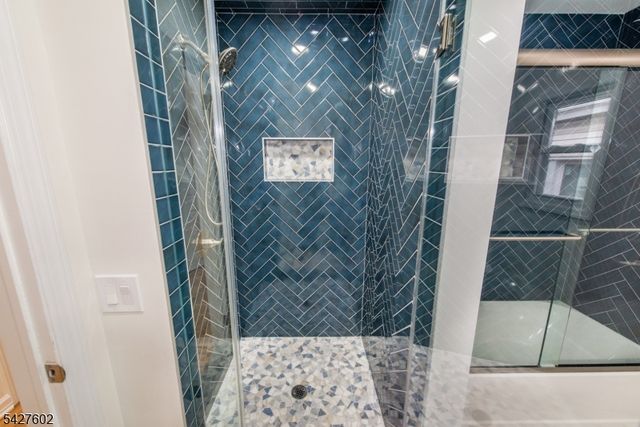 38 Mountainview Ave, East Orange City, NJ 07018