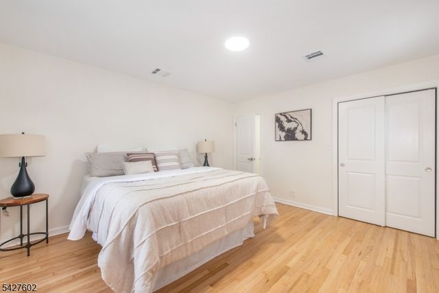 38 Mountainview Ave, East Orange City, NJ 07018