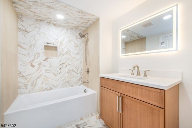 38 Mountainview Ave, East Orange City, NJ 07018