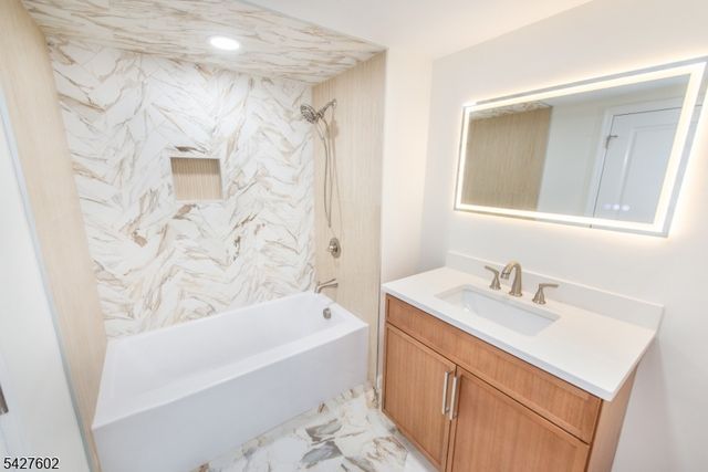 38 Mountainview Ave, East Orange City, NJ 07018