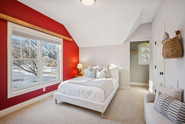 5321 Halifax Avenue S, Edina, MN 55424