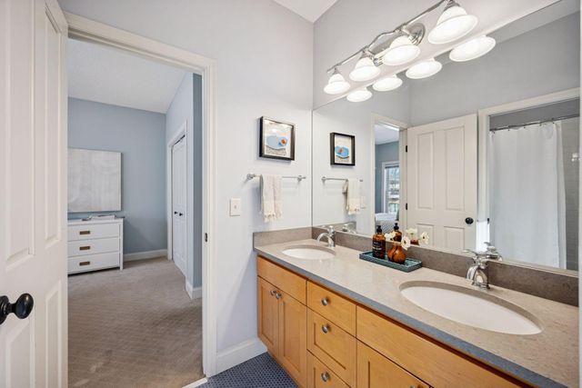 5321 Halifax Avenue S, Edina, MN 55424