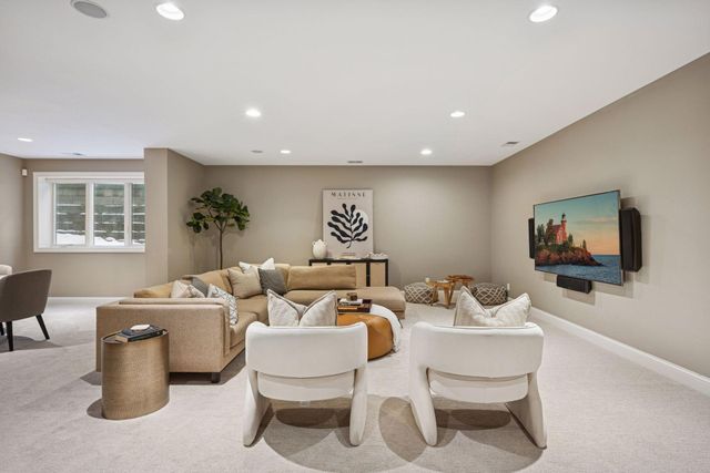 5321 Halifax Avenue S, Edina, MN 55424