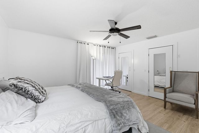 17251 38th Road N, Loxahatchee, FL 33470