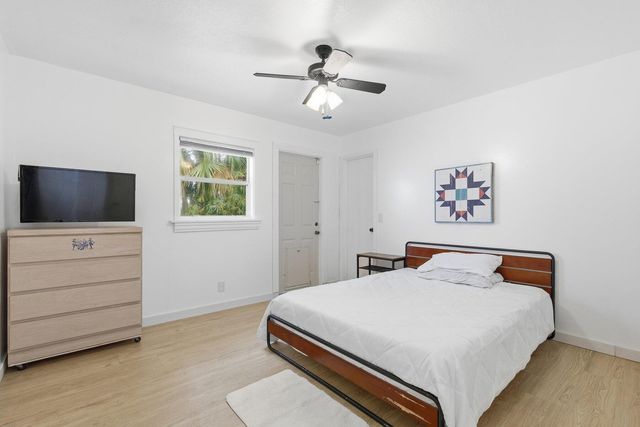 17251 38th Road N, Loxahatchee, FL 33470