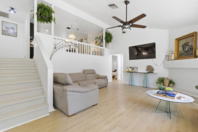 17251 38th Road N, Loxahatchee, FL 33470