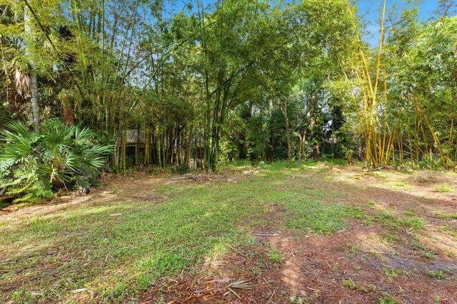 17251 38th Road N, Loxahatchee, FL 33470