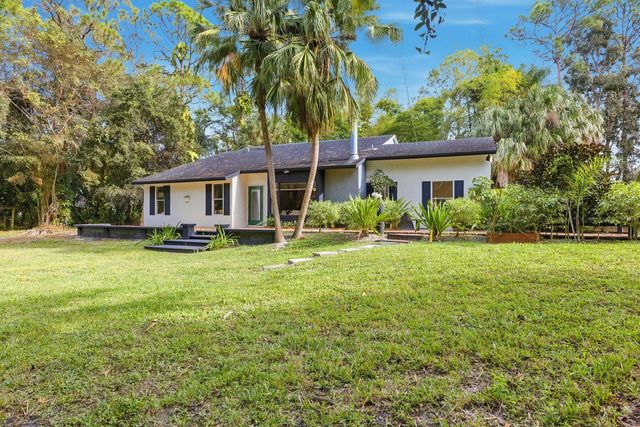 17251 38th Road N, Loxahatchee, FL 33470