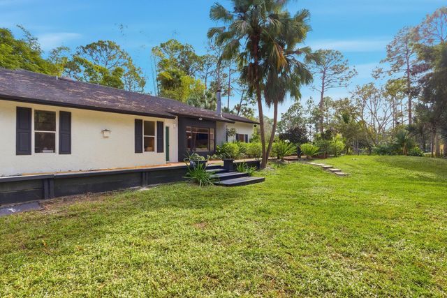 17251 38th Road N, Loxahatchee, FL 33470