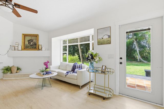 17251 38th Road N, Loxahatchee, FL 33470