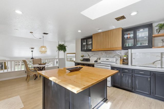 17251 38th Road N, Loxahatchee, FL 33470