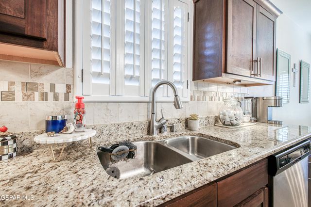 6081 RIVET Place, El Paso, TX 79932