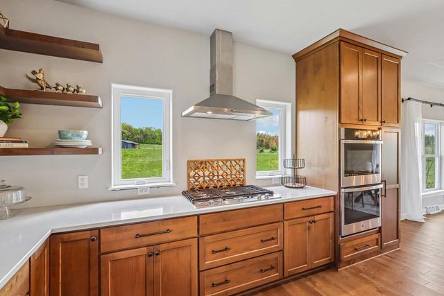 N8069 Springer ROAD, Lake Mills, WI 53551