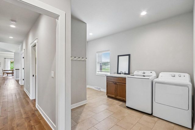 N8069 Springer ROAD, Lake Mills, WI 53551
