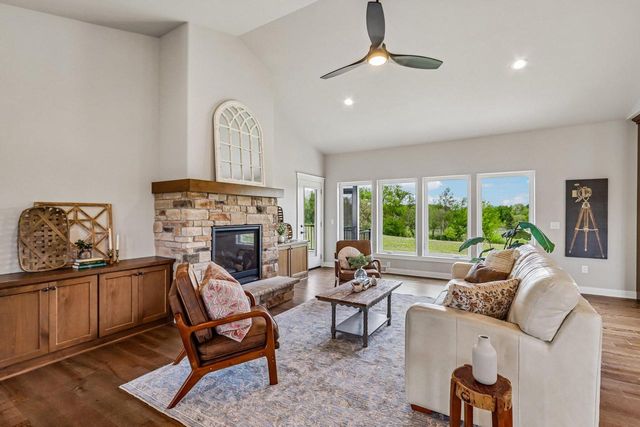 N8069 Springer ROAD, Lake Mills, WI 53551