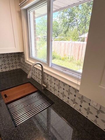 1720 Avondale Avenue, Ann Arbor, MI 48103