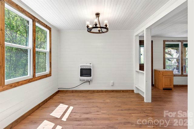 488 Cad Campbell Road, Bakersville, NC 28705