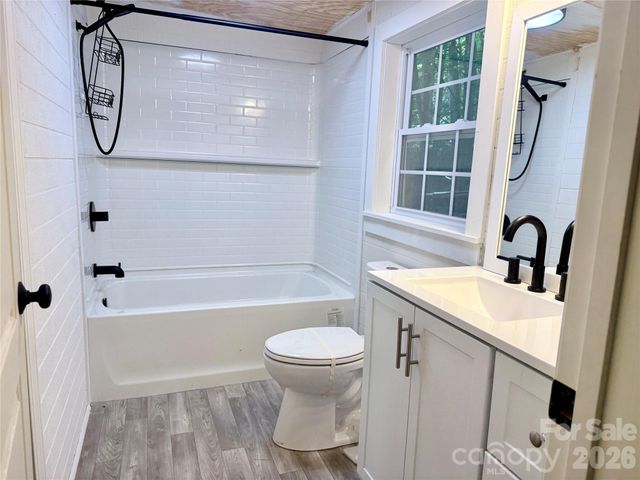 488 Cad Campbell Road, Bakersville, NC 28705