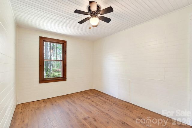 488 Cad Campbell Road, Bakersville, NC 28705