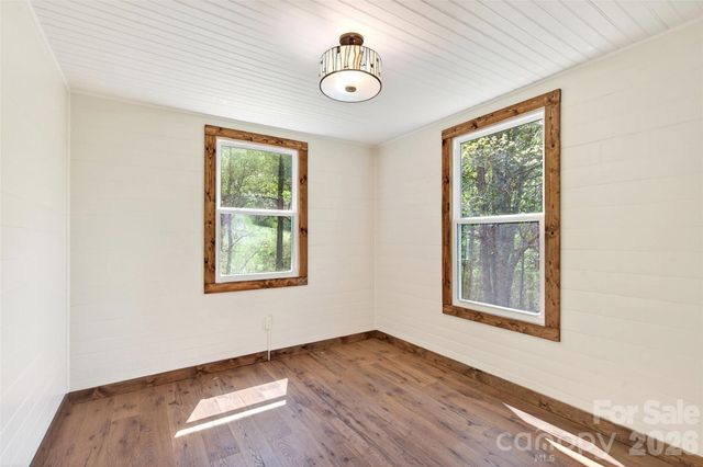 488 Cad Campbell Road, Bakersville, NC 28705
