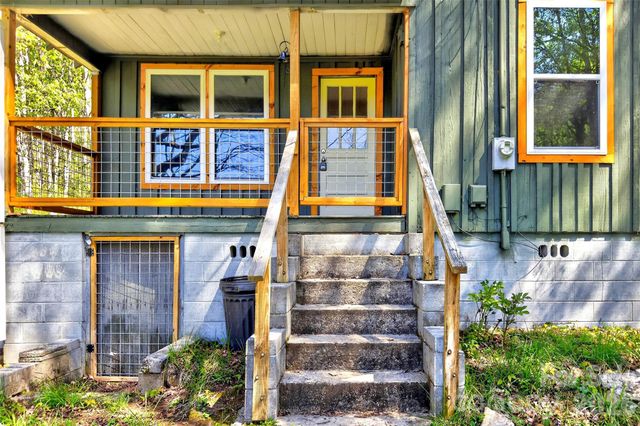488 Cad Campbell Road, Bakersville, NC 28705