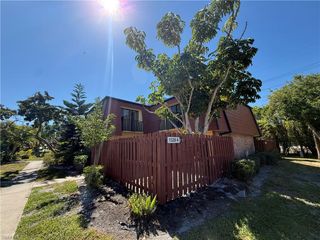 1520 Park Meadows DR # 4, Fort Myers, FL 33907