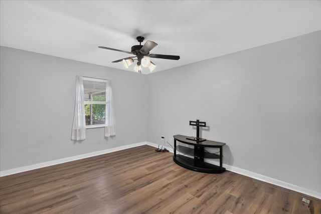 1412 Sloan Street, Weatherford, TX 76086