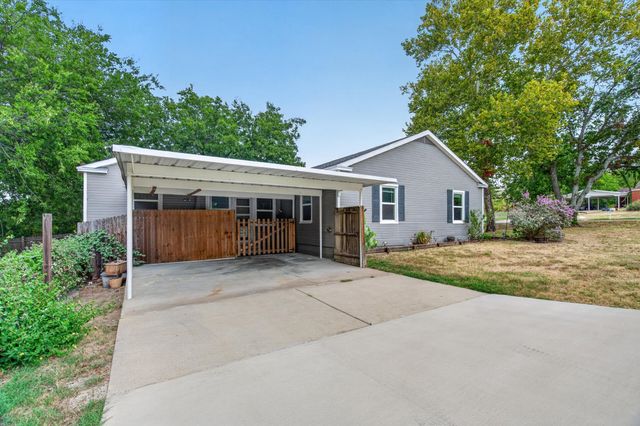 1412 Sloan Street, Weatherford, TX 76086