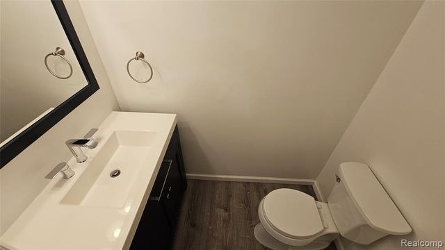 19707 Hayes, Northville, MI 48167