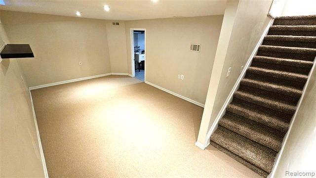 19707 Hayes, Northville, MI 48167