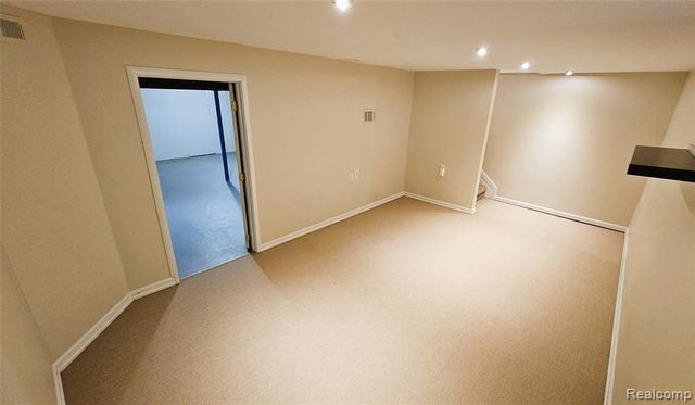 19707 Hayes, Northville, MI 48167