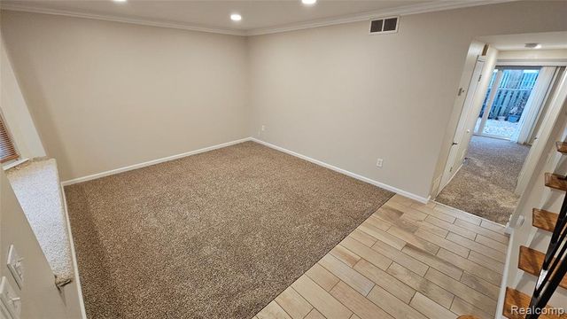 19707 Hayes, Northville, MI 48167