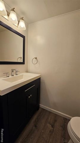 19707 Hayes, Northville, MI 48167