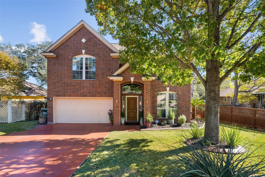 102 Elm Hill CT, San Marcos, TX 78666